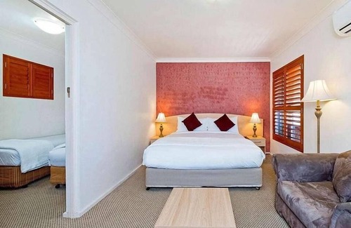 Taree Hotel | Country Plaza Motel Taree