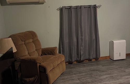Mississippi Gulf Coast Apartment | Country retreat, fully furnished, easy access, pet friendly apartment.