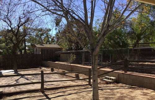 Agua Dulce Cottage | Country setting 5 mins from local wineries and trail heads