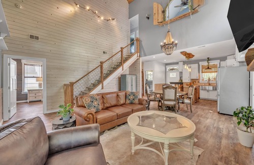Longs House | Country Solitude close to the Beach by RedAwning