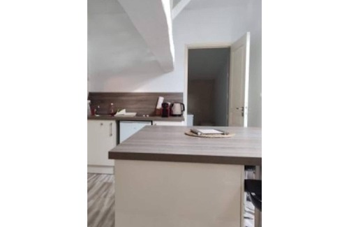 Saint-Hilaire-de-Loulay Apartment | Country studio