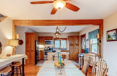Beaver Cove House | Country-style home with gorgeous views, big yard, firepit & W/D