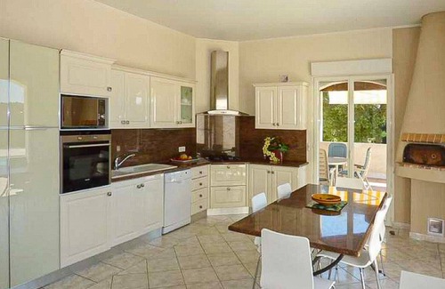 Tanneron Villa | Country villa - Sleeps 8 - Mimosa view