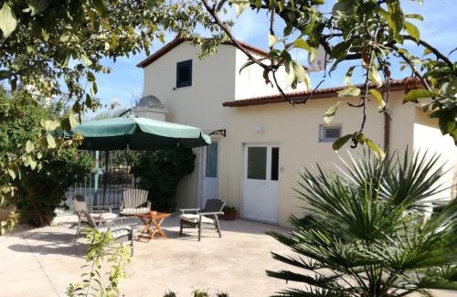 Municipio 2 House | COUNTRYHOUSE