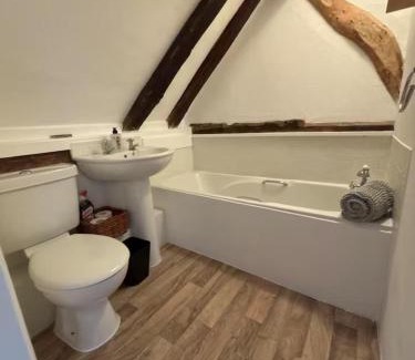 Bulmer House | Countryside Cottage in Bulmer- Sleeps 6 7
