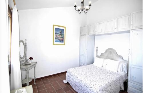 Antequera House | Countryside Cottage with Pool