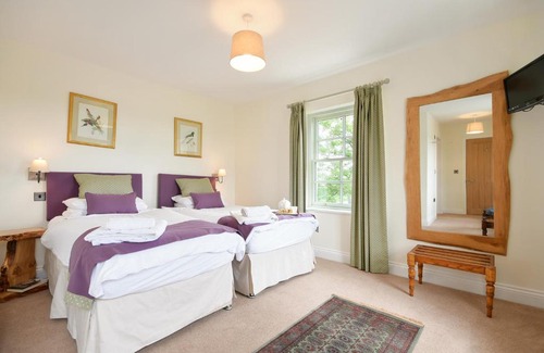 Alnwick Bed & Breakfast | Countryside Escape - The Night Owl