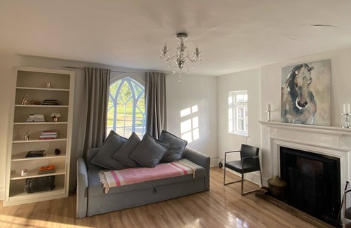 North Weald Other | Countryside Farmhouse with heated pool, hot tub, playroom in Essex, near London!