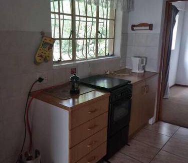 Greater Johannesburg Metropolitan Area Apartment | Countryside Garden Cottage, Sleeps 2