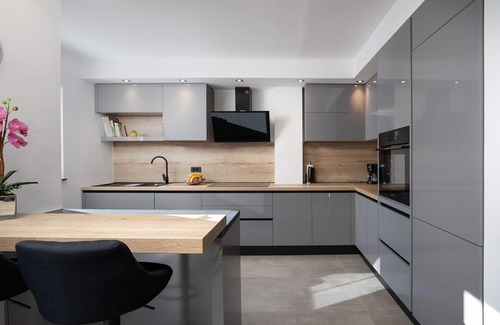 Sajini Apartment | Countryside holiday apartment with 3 bedroom nestled in serene surroundings