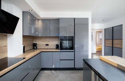 Sajini Apartment | Countryside holiday apartment with 3 bedroom nestled in serene surroundings