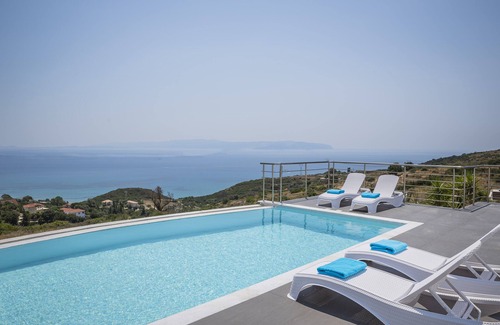 Ratzakli Villa | Countrystyle Villa Bonora