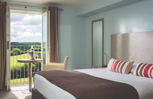 Truro Hotel | County Arms