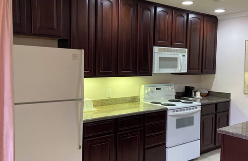 North Whisman Hotel | County Inn