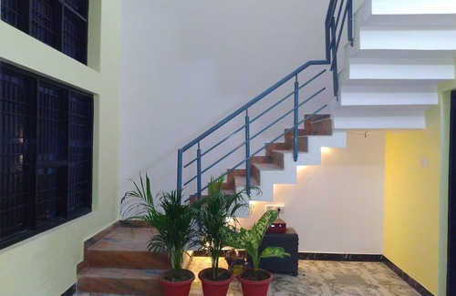 Lucknow Villa | Couple Friendly, Cozy N Silent BR, 5 Mins Walk from Joggers Park