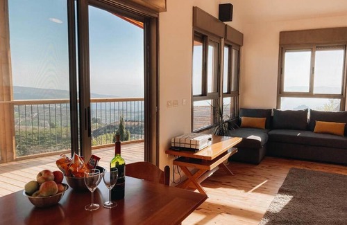 Neve Ativ Villa | Couple's Gem near Mount Hermon - Saropela