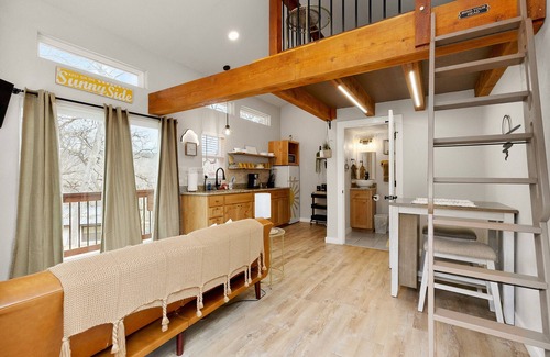 New Braunfels Ski Chalet | Couple’s Retreat, Cozy Cabin Near Guadalupe River
