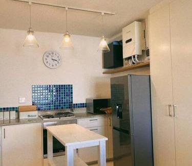 Redhill Apartment | Couples Cove: Luxe Getaway w/jetted bath & views