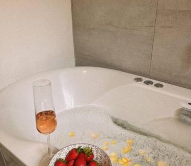 Redhill Apartment | Couples Cove: Luxe Getaway w/jetted bath & views