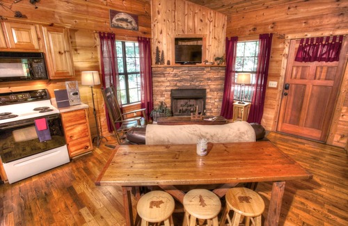 Cleveland Cabin | Couples Retreat – 3rd Night Free! See Details Below.