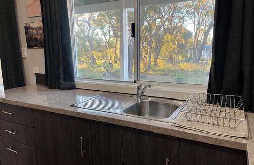 Yallingup Cottage | Couples Retreat Cottage in rural setting