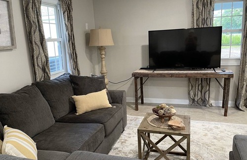 Core Creek Cottage | Couples retreat! Enjoy this newly remodeled hidden gem.