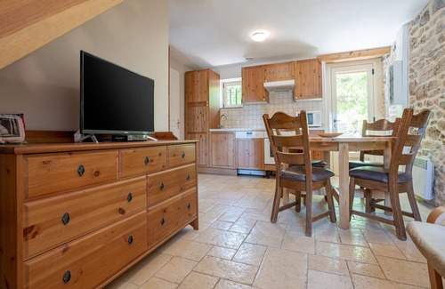 Courry House | Courry Gem: Pool & Charm