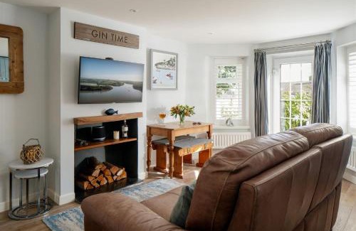 Salcombe House | Courtenay Studio