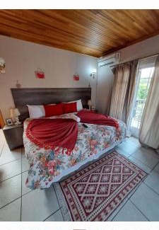 Emalahleni House | Courtlyguesthouse