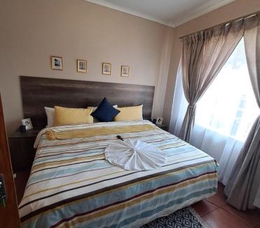 Emalahleni House | Courtlyguesthouse