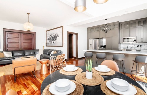 Cherokee Triangle House | Courtside - Highlands VIP 6BR 4BA Amenities Galore