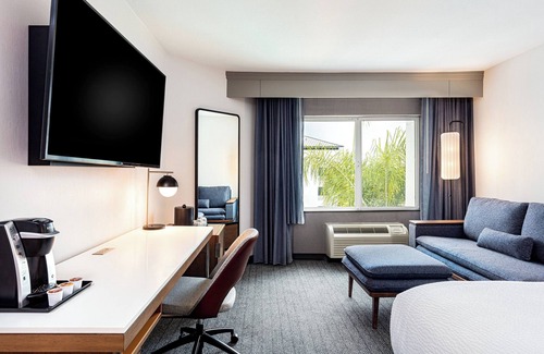 Anaheim Resort Hotel | Courtyard Anaheim Resort/Convention Center