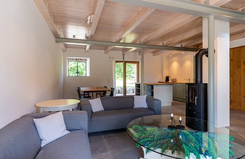 Rabenkirchen-Faulueck Apartment | Courtyard apartment on the loop