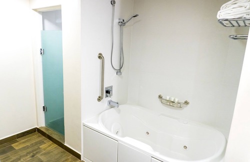 San Luis Potosi Hotel | Courtyard by Marriott San Luis Potosi