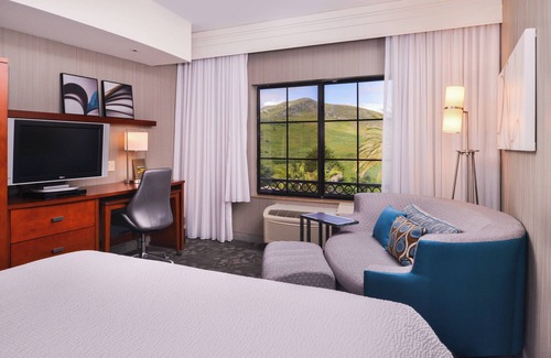 San Luis Obispo Hotel | Courtyard by Marriott San Luis Obispo