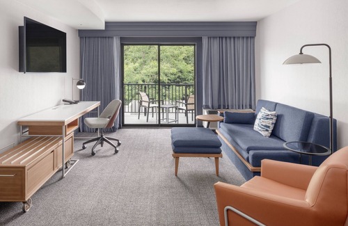 South Portland Hotel | Courtyard by Marriott Portland Airport