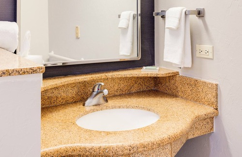 Oklahoma City Hotel | Courtyard by Marriott Oklahoma City North/Quail Springs