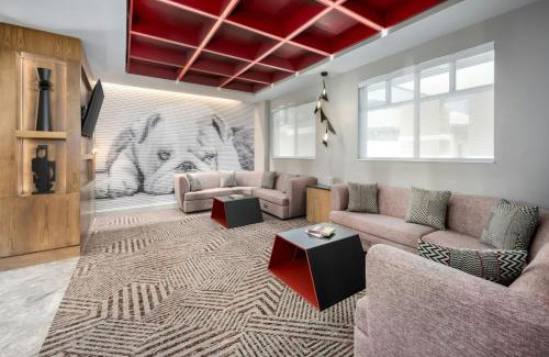 Athens Hotel | Courtyard by Marriott Athens Downtown