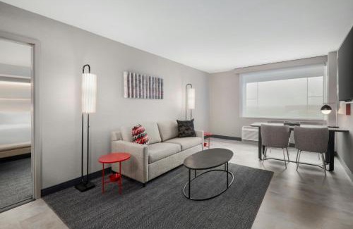 Athens Hotel | Courtyard by Marriott Athens Downtown