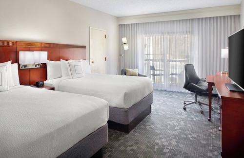 Sandy Springs Hotel | Courtyard by Marriott Atlanta Perimeter Center