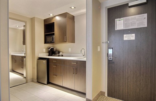 Les Rivieres Hotel | Courtyard by Marriott Quebec City
