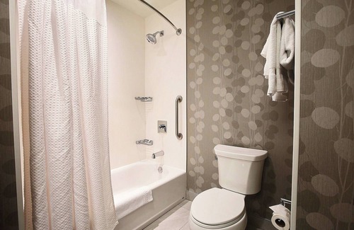 Les Rivieres Hotel | Courtyard by Marriott Quebec City