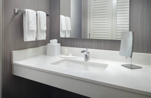 SouthPark Hotel | Courtyard by Marriott Charlotte Southpark