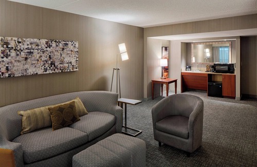 Columbus Hotel | Courtyard by Marriott Columbus West/Hilliard