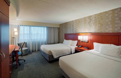 Columbus Hotel | Courtyard by Marriott Columbus West/Hilliard