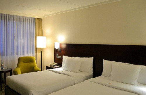Loerick Hotel | Courtyard by Marriott Düsseldorf Seestern