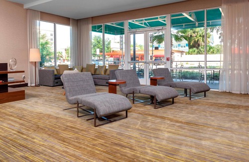 DeLand Hotel | Courtyard by Marriott DeLand Historic Downtown