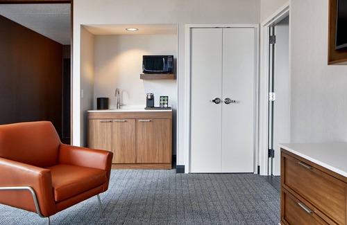Downtown Detroit Hotel | Courtyard By Marriott Detroit Downtown