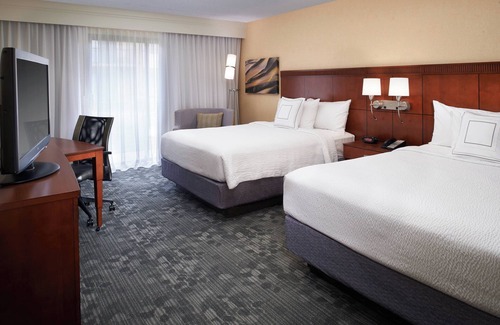 Warren Hotel | Courtyard by Marriott Detroit Warren