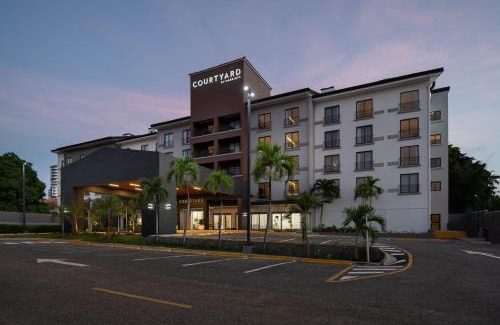 Downtown Santo Domingo Hotel | Courtyard by Marriott Santo Domingo
